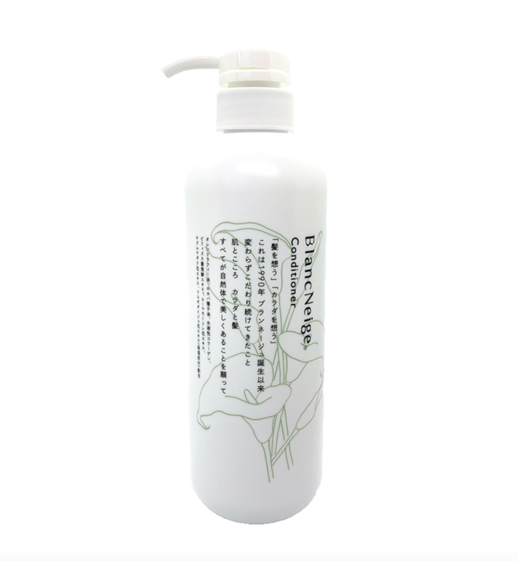 Smooth and lustrous silk collagen hair conditioner from Blancskin, a Japanese skincare brand offering natural, hydrating products for dry and sensitive skin.